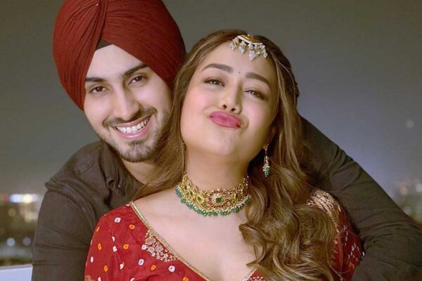 Neha Kakkar 3rd Anniversary: नेहा कक्कड़ और रोहनप्रीत सिंह ने अपनी शादी की तीसरी सालगिरह मनाई Neha Kakkar 3rd Anniversary