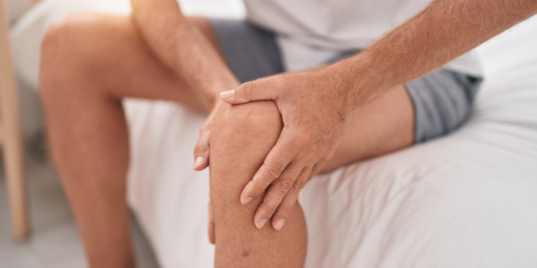 यह छोटा, सरल घरेलू नुस्खा आपके घुटनों के दर्द को हमेशा के लिए दूर कर सकता है! इस नुस्खे को आजमाएं और देखें जादू!