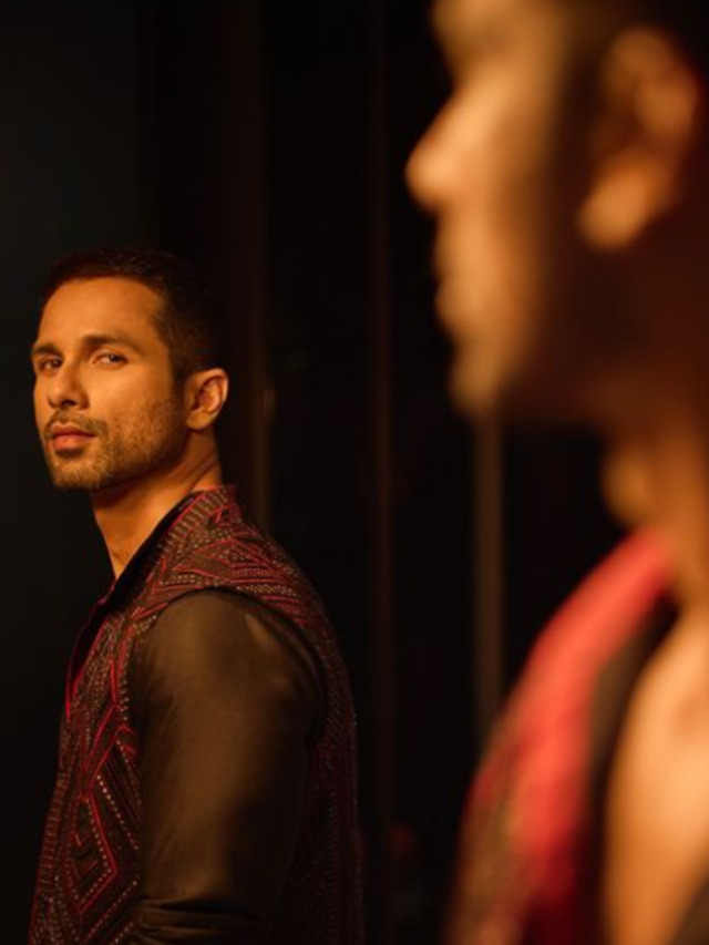 Shahid Kapoor का स्टाइलिश अवतार! सॉलिड बॉडी फ्लॉन्ट करते हुए आए नजर